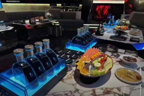 常德各大夜场招聘模特，本市好上班场子多，入职选择更丰富